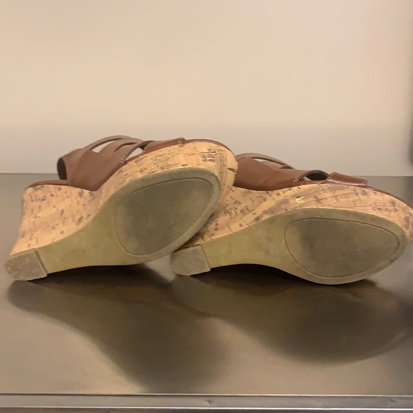 G by Guess platform sandals - Picture 6 of 6